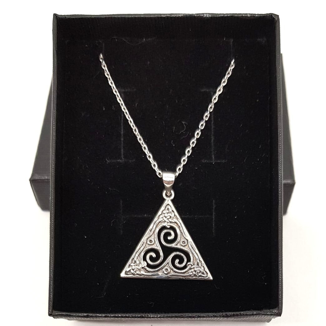 תליון טריסקל כסף סטרלינג