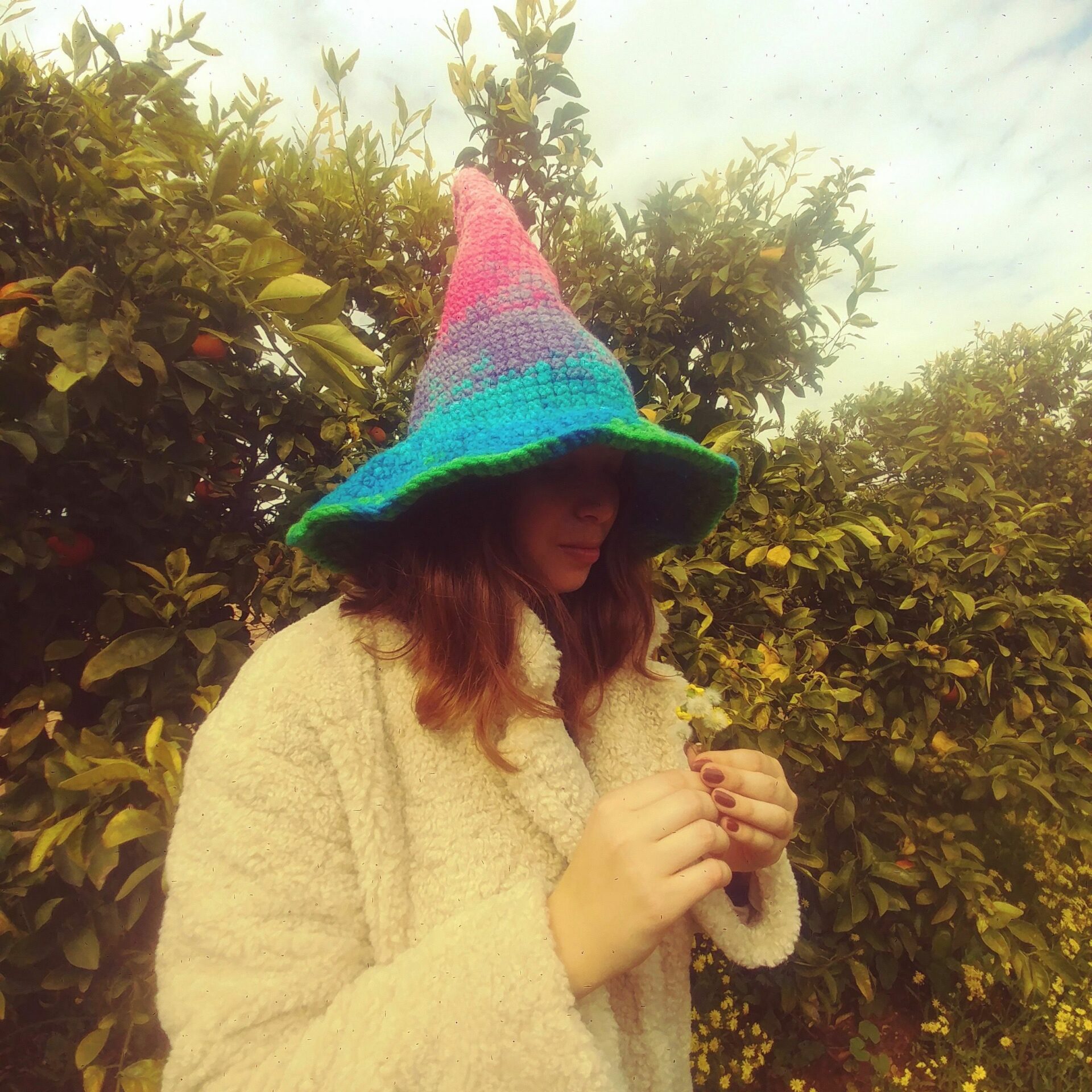 אנדרו הראשון - כובע מכשפה קוסמת סרוג בעבודת יד – תמונה 15