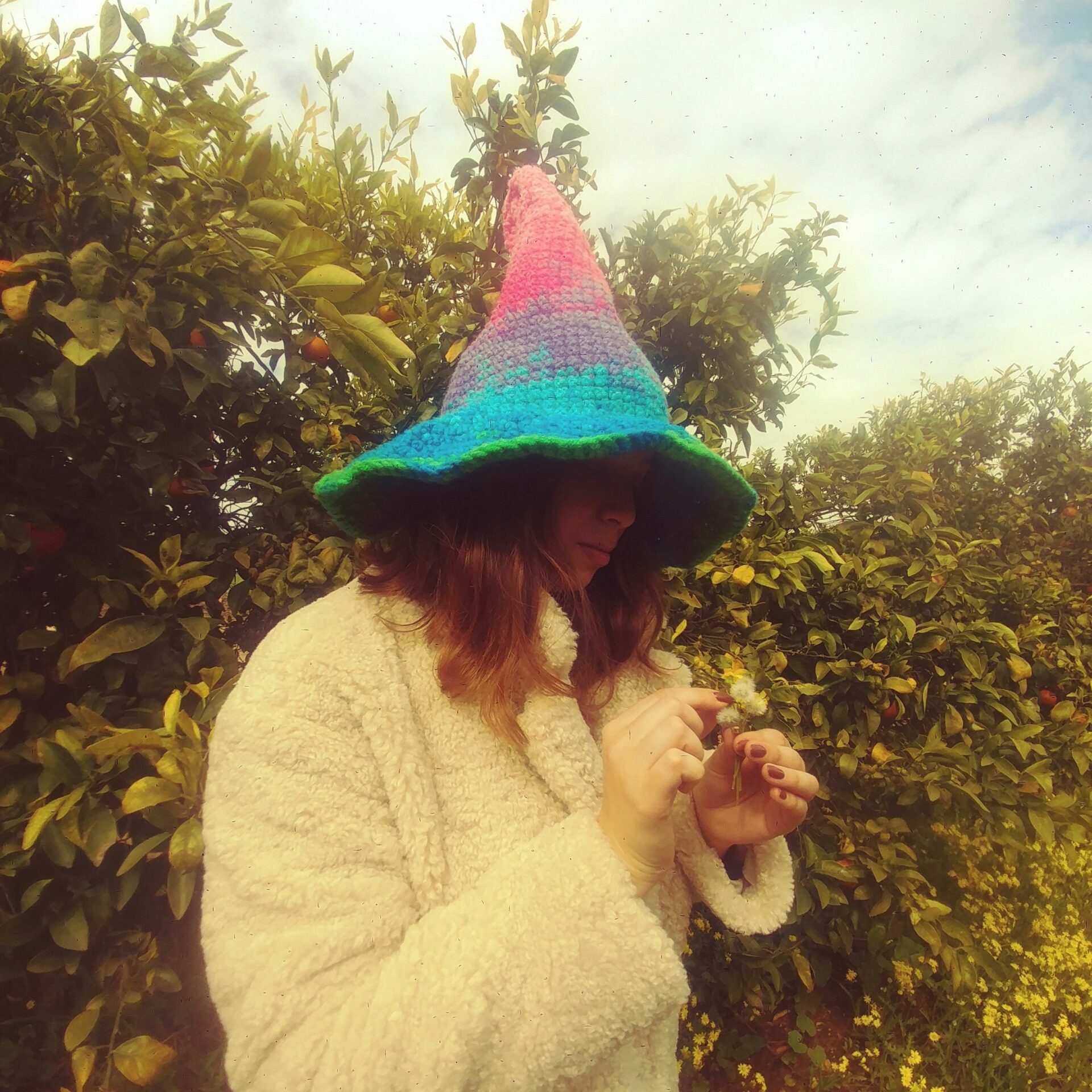 אנדרו הראשון - כובע מכשפה קוסמת סרוג בעבודת יד – תמונה 13