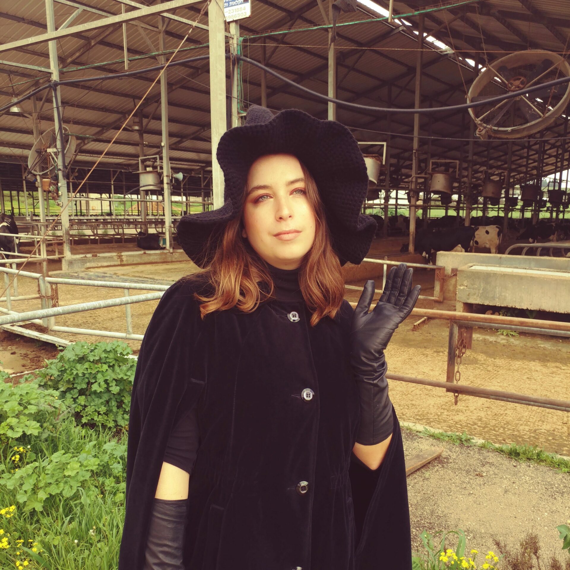 דרוסילה השחורה - כובע מכשפה סרוג בעבודת יד – תמונה 8